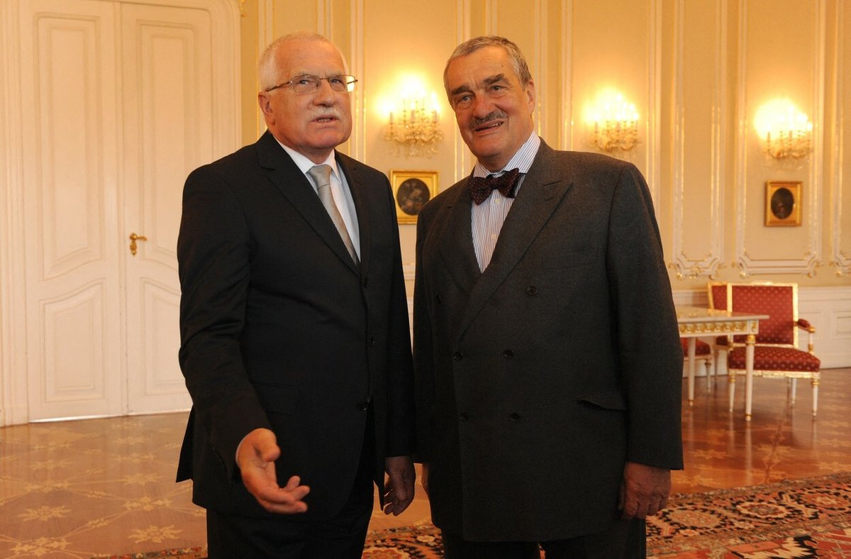 Václav Klaus a Karel Schwarzenberg v roce 2010