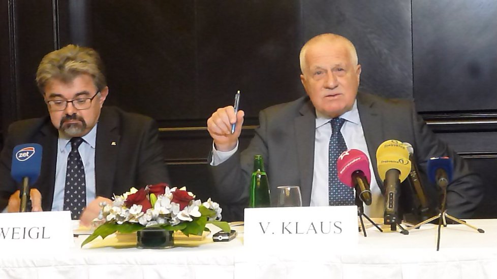 Exprezident Václav Klaus o migrační krizi: Představení nové knihy Stěhování národů s. r. o.