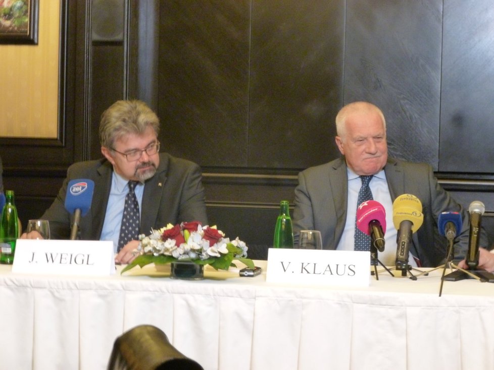 Exprezident Václav Klaus o migrační krizi: Představení nové knihy Stěhování národů s. r. o.