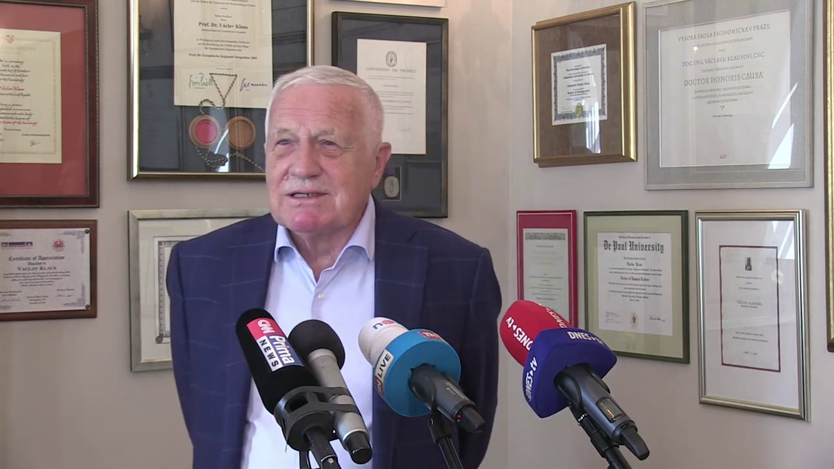 Exprezident Václav Klaus na půdě svého institut (2.9.2021)