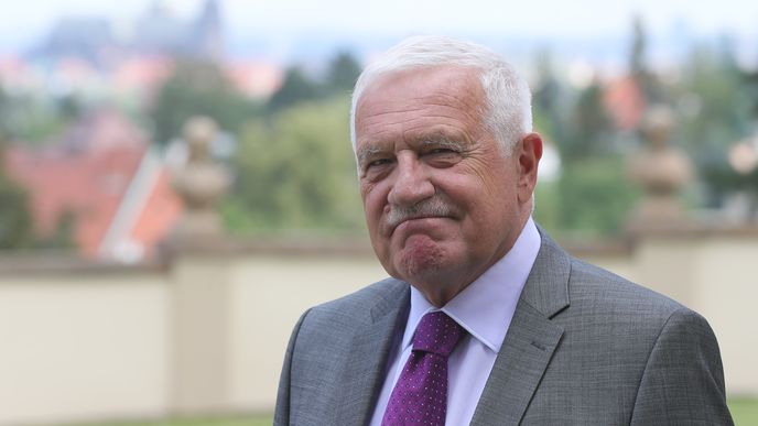 Václav Klaus na oslavě svých 77. narozenin.