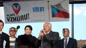 Václav Klaus na předvolebním mítinku bloku Hlavu vzhůru