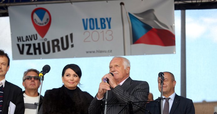Václav Klaus na předvolebním mítinku bloku Hlavu vzhůru