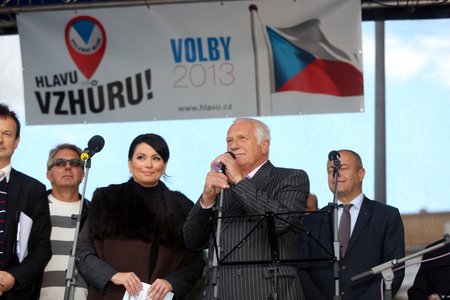 Václav Klaus na předvolebním mítinku bloku Hlavu vzhůru