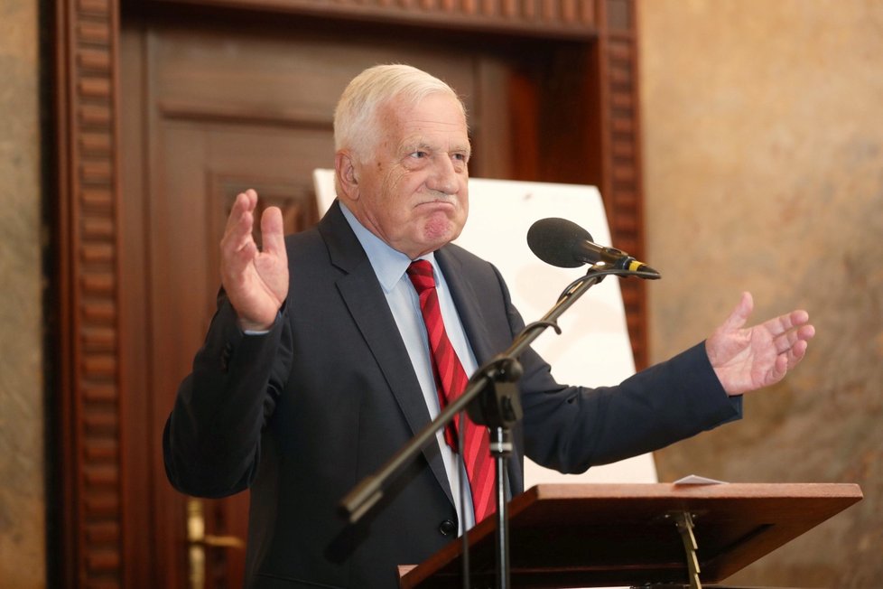Bývalý prezident Václav Klaus pokřtil novou knihu.