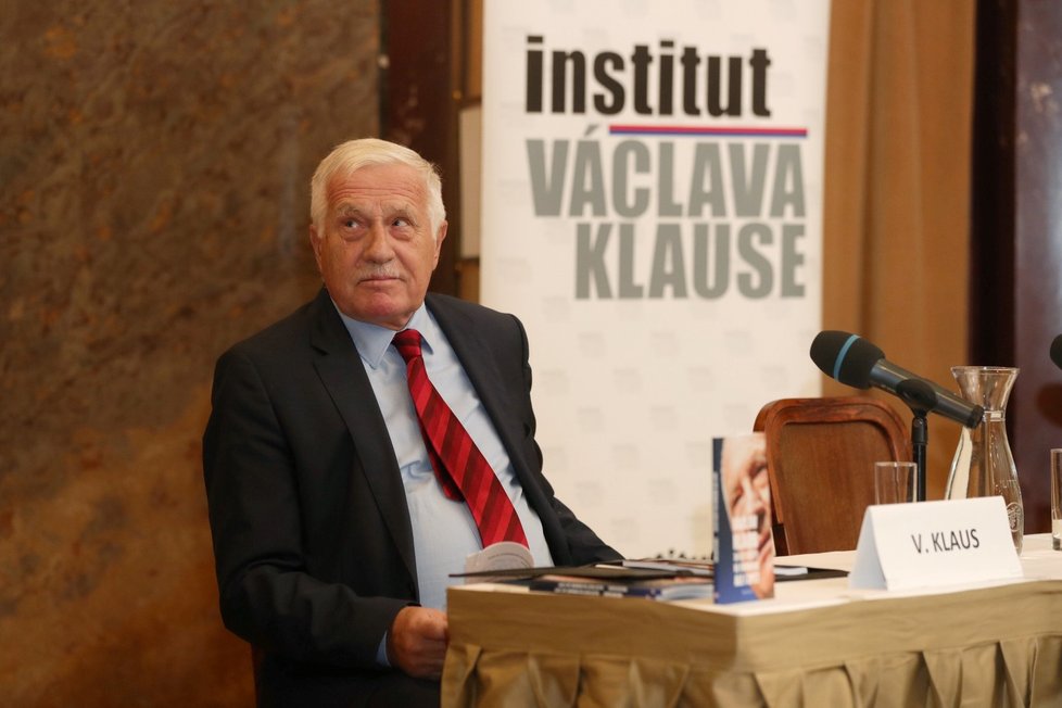 Bývalý prezident Václav Klaus pokřtil novou knihu.