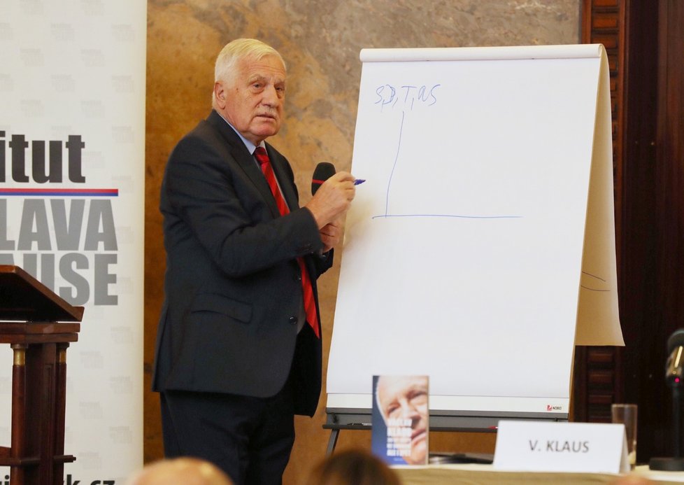 Bývalý prezident Václav Klaus pokřtil novou knihu.