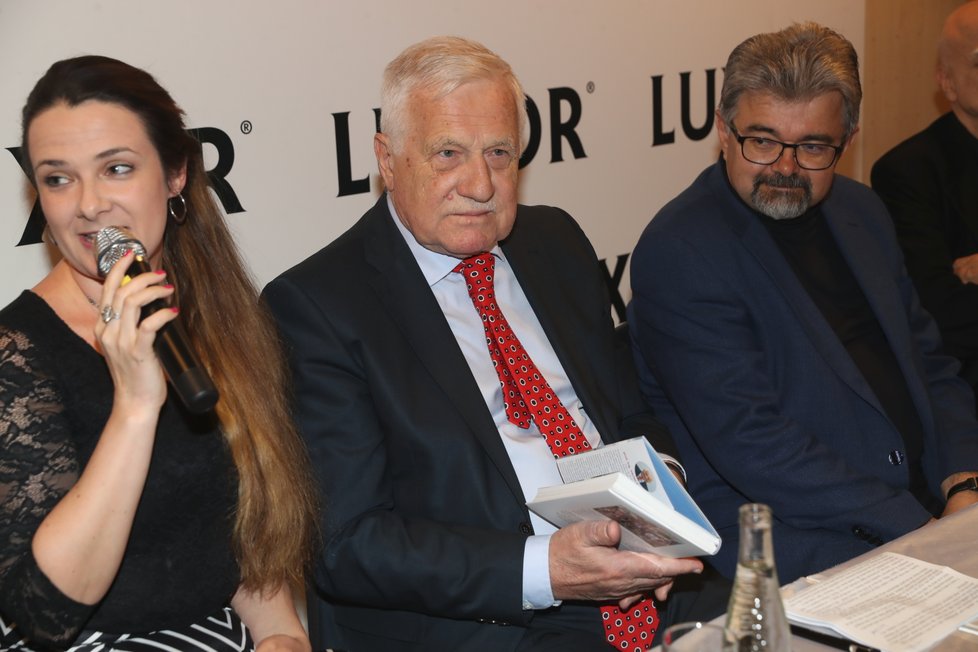 Exprezident Václav Klaus křtil čtvrtou knihu svých zápisků z cest (16.4.2019)