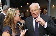 Prezident Václav Klaus exkluzivně pro Aha!: Karel Vágner mě nutí chodit na ryby!