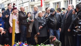 Václav Klaus ml. (Trikolóra hnutí občanů) se dostavil na Národní třídu, aby oslavil památku 30 let svobody (17.11.2019)