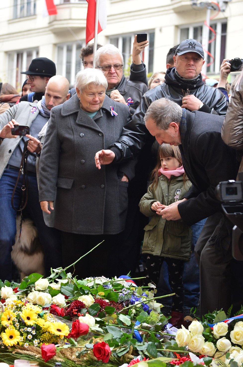 Václav Klaus ml. (Trikolóra hnutí občanů) se dostavil na Národní třídu, aby oslavil památku 30 let svobody (17.11.2019)