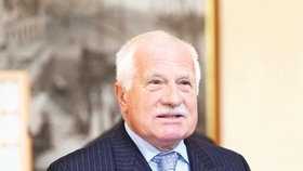 Václav Klaus se potýká s ostrou kritikou jeho rozhodnutí