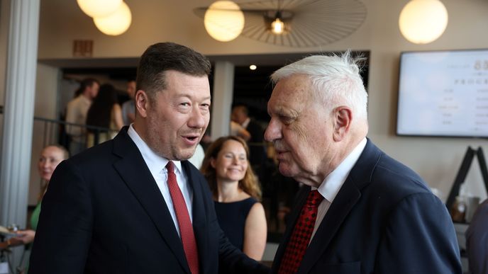 Tomio Okamura a Václav Klaus Tomio Okamura a Václav Klaus