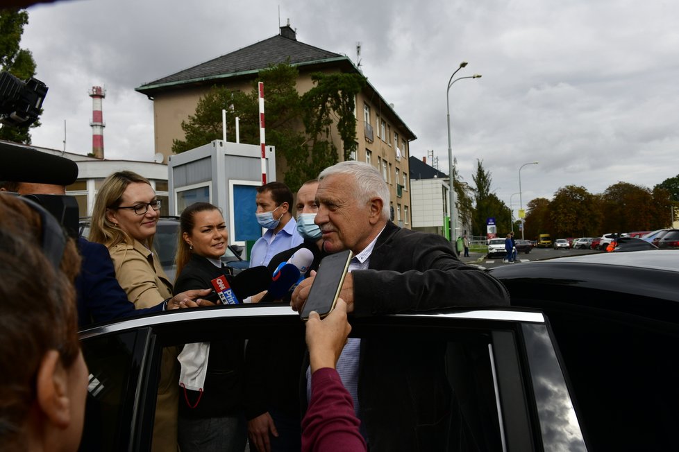 Václav Klaus opustil nemocnici (17. 9. 2021).