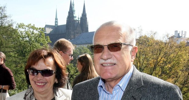 Václav Klaus by prý post velvyslankyně na Slovensku své manželce Livii velmi přál