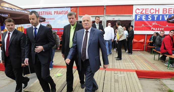 Václav Klaus navštívil pivní festival v Praze.