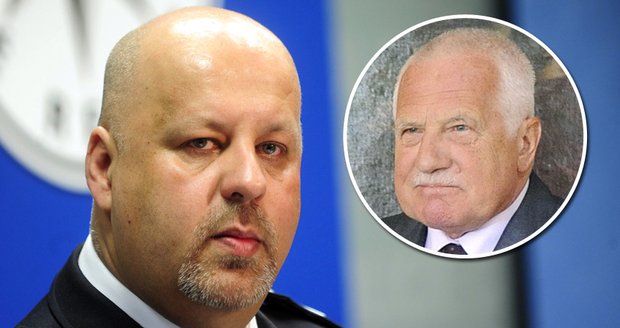 Odvolání policejního šéfa Lessyho a především průběh celé akce nese prezident Klaus značně nelibě