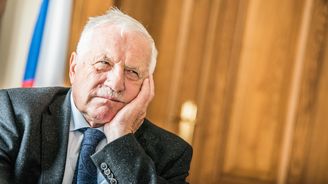 Mám hrůzu z toho, že se nevrátíme ke standardní demokracii, říká exprezident Václav Klaus