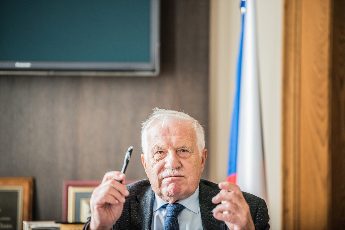 Václav Klaus, bývalý ministr financí, vicepremiér, předseda vlády a prezident České republiky.