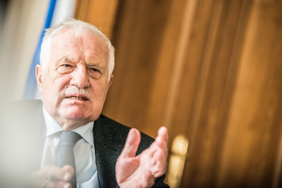 Václav Klaus, bývalý ministr financí, vicepremiér, předseda vlády a prezident České republiky.