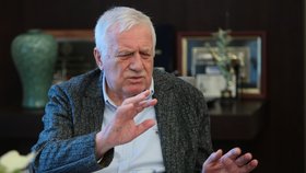 Tajná česká půjčka 1,3 miliardy pro Sověty: Měl za ní stát Klaus, nic prý o ní neví