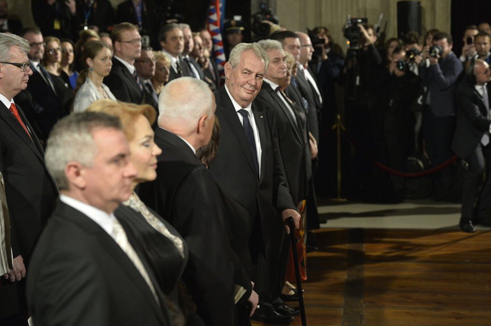 Václav Klaus na předávání státních vyznamenání 2015.