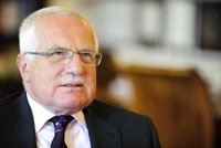 Prezident Václav Klaus údajně podstoupil operaci šedého zákalu