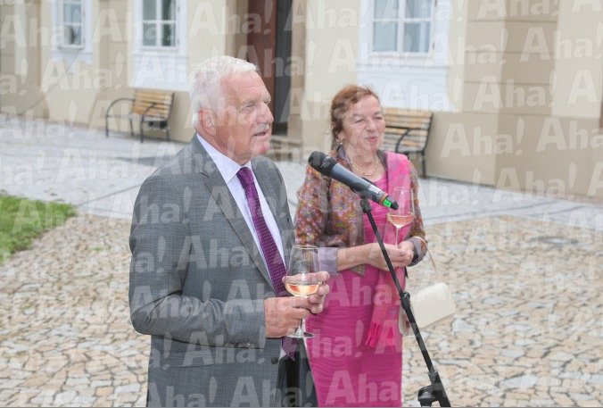 Václav Klaus starší slavil 77. narozeniny ve svém zámečku.