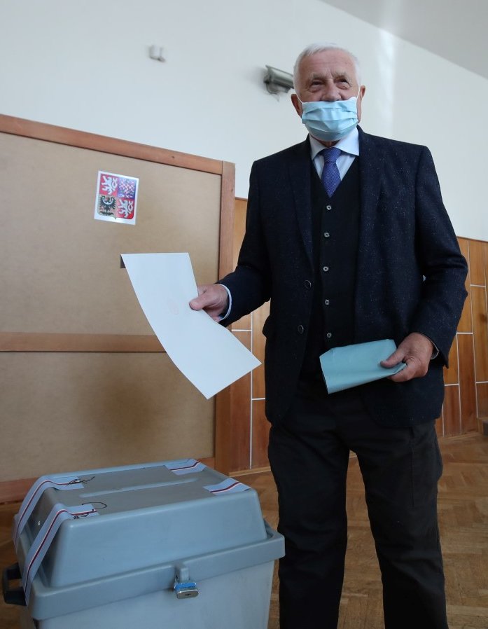 Václav Klaus u voleb