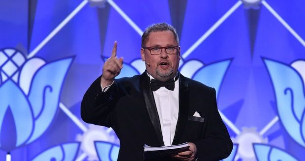 Václav Kopta při moderování Českého lva