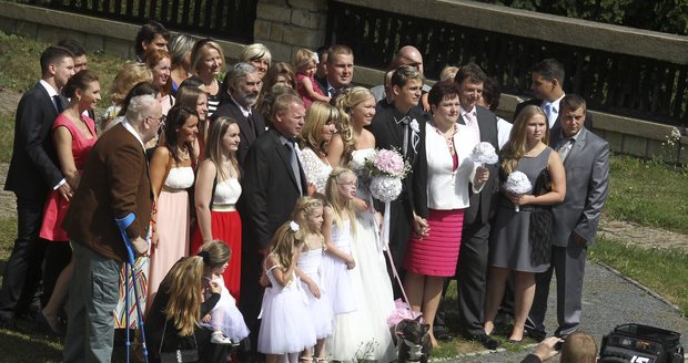 Svatba v Mělníku, kde Věra s rodinou žije, se chystala rok dopředu a herec se na ni moc těšil.