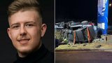 Stovky lidí se loučily s princem lunaparku Václavem: Nepřežil náraz do totemu! Detaily nehody