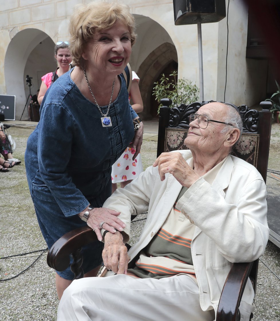 Narozeniny oslavil režisér na zámku Horšovský Týn v historickém centru města stejnojmenného města v okrese Domažlice.