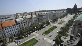 Dole komfortní nábytek, nahoře luxusní ubytování. Nad IKEA na Václavském náměstí vznikl nový hotel