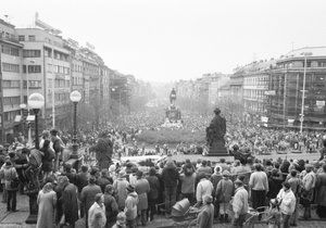 Listopad 1989, Václavské náměstí.