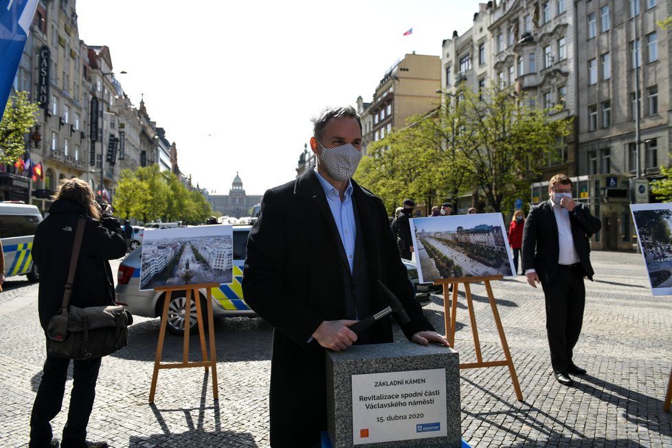 Vedení hlavního města slavnostně zahájilo rekonstrukci Václavského náměstí