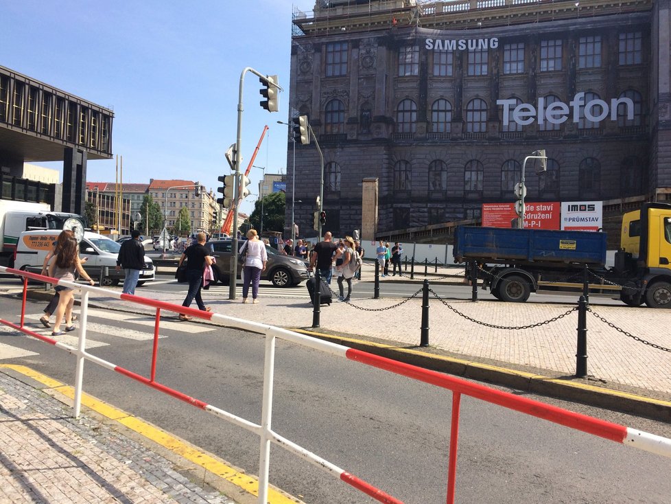 Současné řešení dopravy na Václavském náměstí v Praze