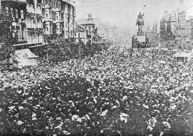 Demonstrace během první světové války na Václavském náměstí, květen 1918