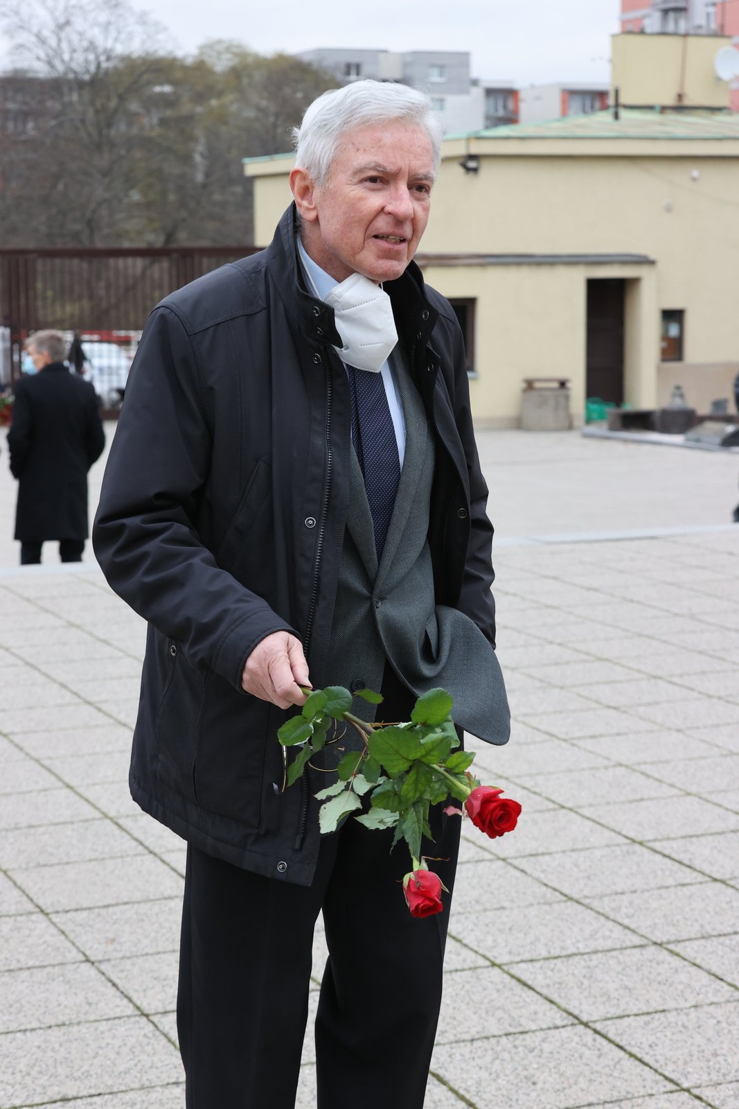 Pohřeb Vadima Petrova - plastický chirurg Jan Měšťák