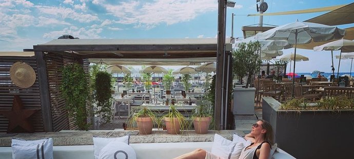 Někdejší sedmá hráčka žebříčku WTA Nicole Vaidišová relaxuje doma v Monaku