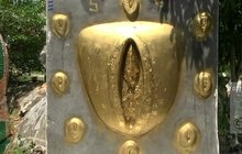 Hanbaté sochy ze zlata: Oslavují plodnost!