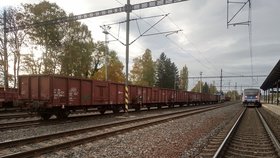 Z nádraží v Mariánských Lázních ujel nákladní vagon, zastavili ho až po 12 kilometrech v Plané
