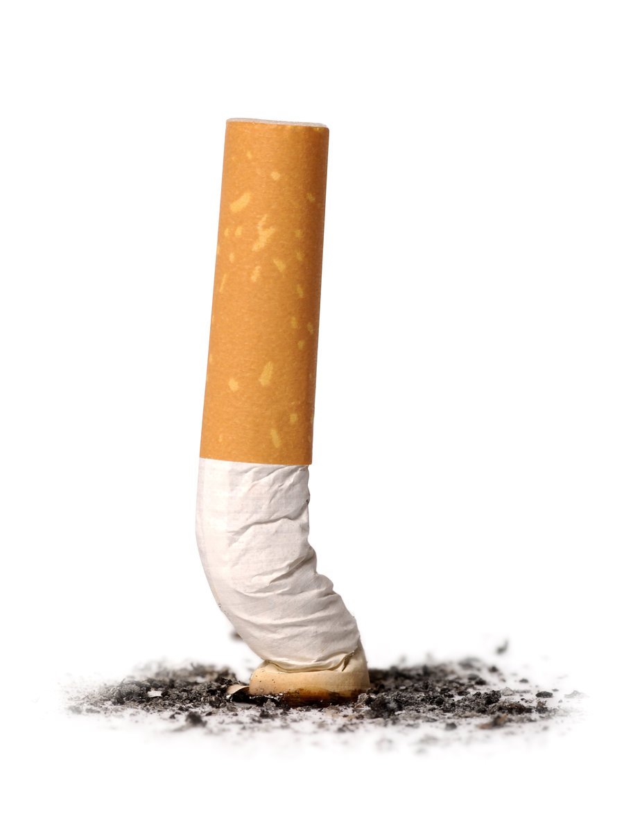 Většinu z nás ani nenapadne, že při zapalování cigarety riskujeme ztrátu zraku.