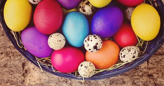 Jak docílit rovnoměrné a syté barvy na vajíčkách?