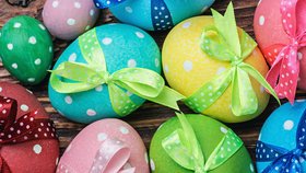 Velikonoční dekorace: Jak netradičně nabarvit vajíčka?