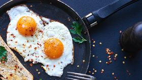 Kolik vajec můžete sníst? Jedno denně může snížit riziko mrtvice a infarktu