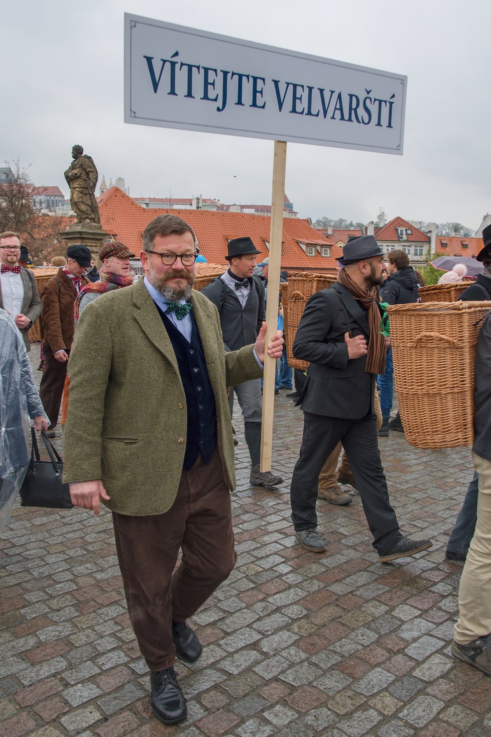 Vajíčkobraní na Karlově mostě, 14. dubna 2019.