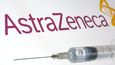 Vakcína fimy AstraZeneca je podle Evropské agentury pro léčivé přípravky bezpečná. Očkovací látku v uplynulých dnech zakázala více než desítka evropských zemí.