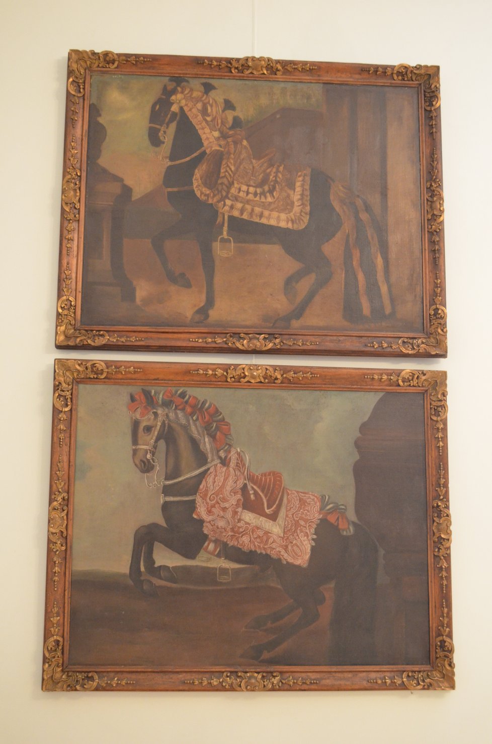 Pokoje šlechta dekorovala obrazy koní. Byl to tehdy módní prvek, ukazoval, že jsou znalí chovu.