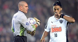 Valdés, Ronaldinho, Malouda... Kdo uloví hvězdy bez smlouvy?